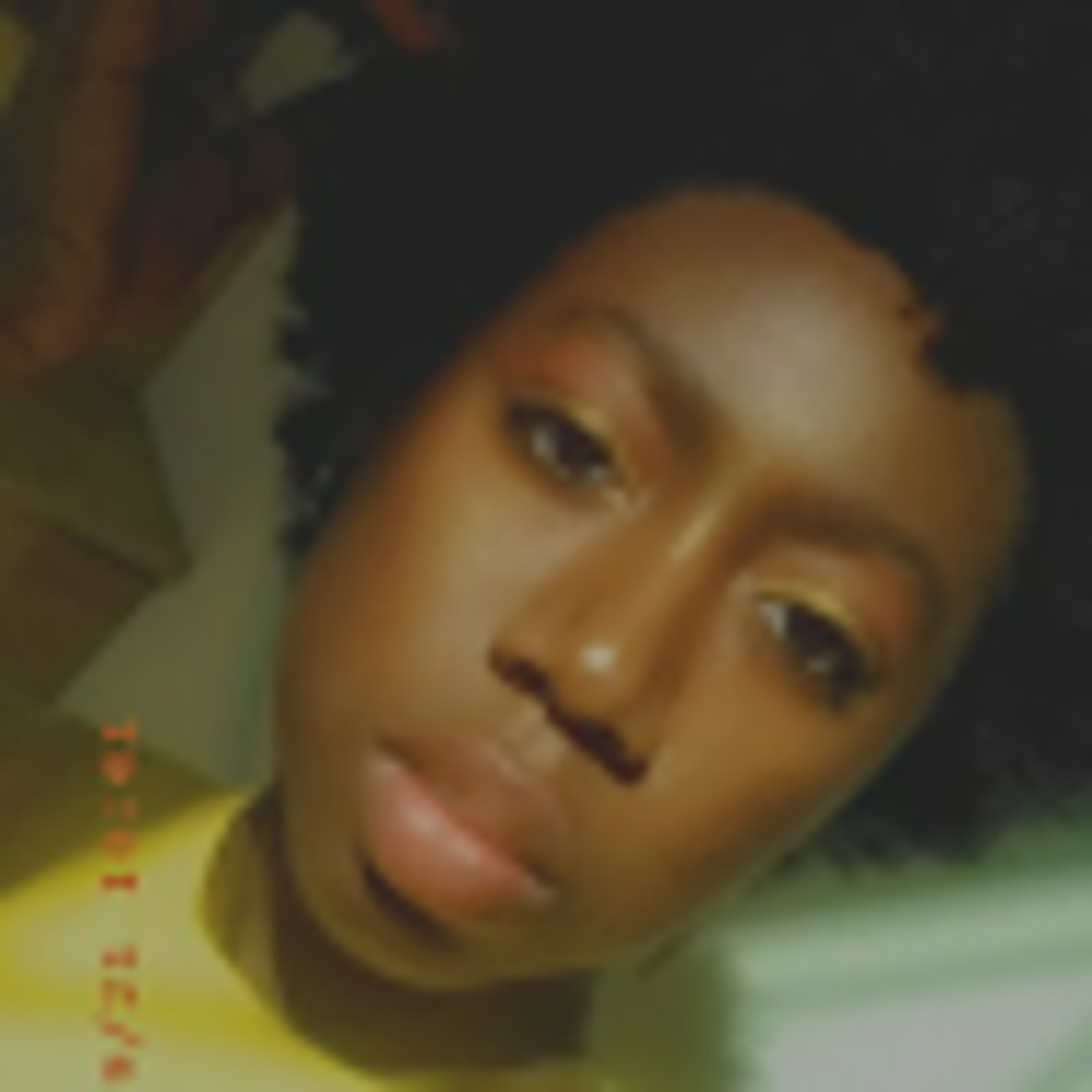Meet your Posher, Abisola
